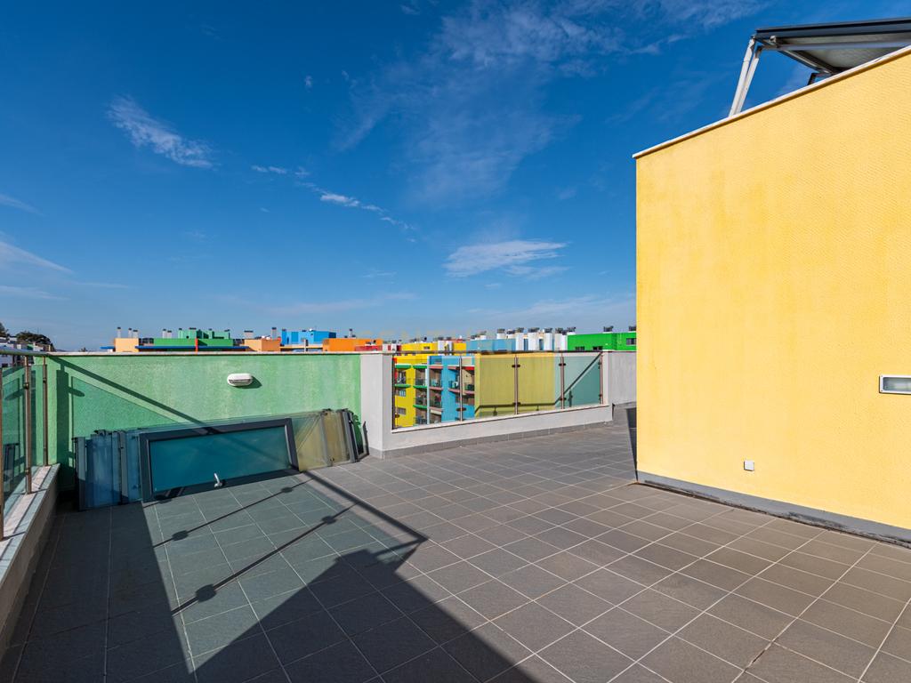 APARTAMENTO T4 TRIPLEX- URB JARDIM DA AMOREIRA - ODIVELAS - Image 52