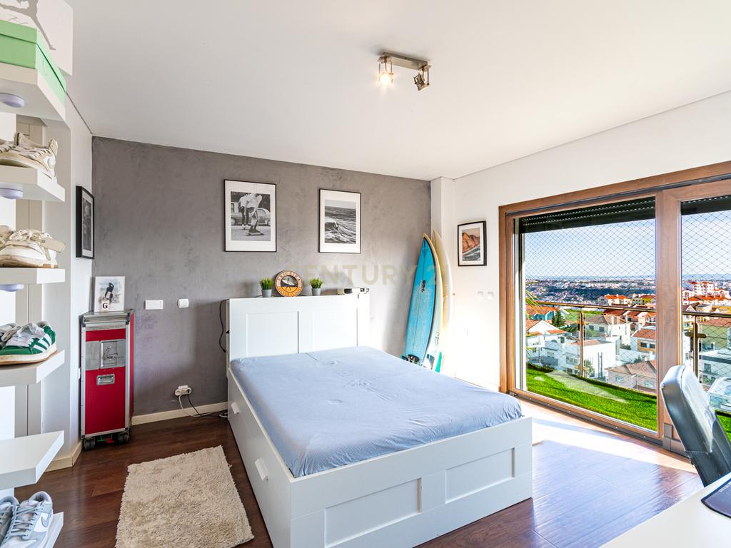 APARTAMENTO T4 TRIPLEX- URB JARDIM DA AMOREIRA - ODIVELAS - Image 42