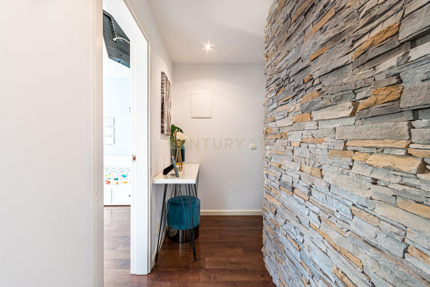 APARTAMENTO T4 TRIPLEX- URB JARDIM DA AMOREIRA - ODIVELAS - Image 36