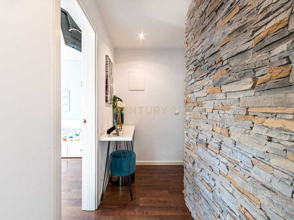 APARTAMENTO T4 TRIPLEX- URB JARDIM DA AMOREIRA - ODIVELAS - Image 36