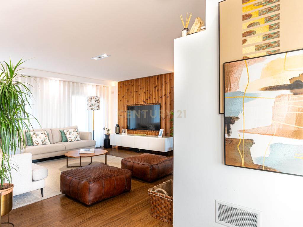 APARTAMENTO T4 TRIPLEX- URB JARDIM DA AMOREIRA - ODIVELAS - Image 8