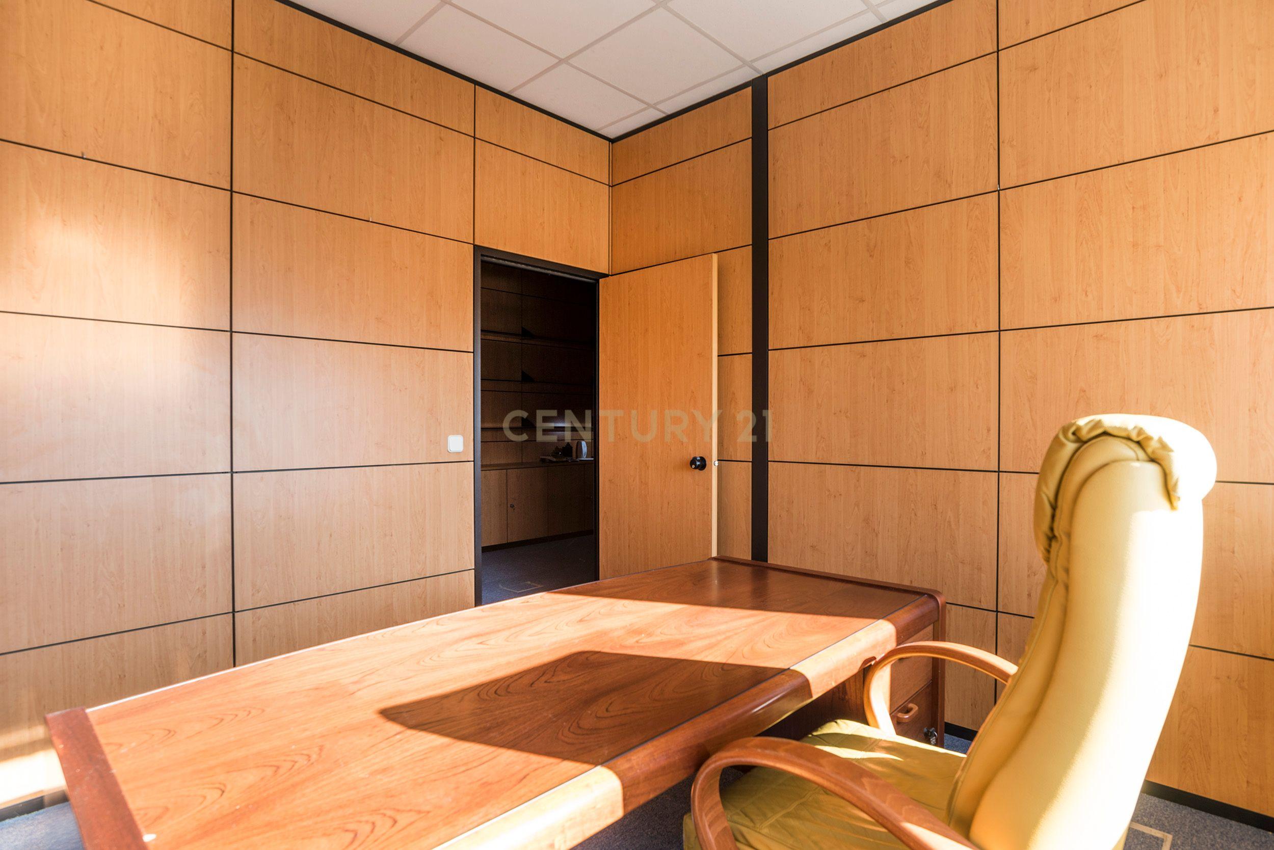 undefined - Image 13