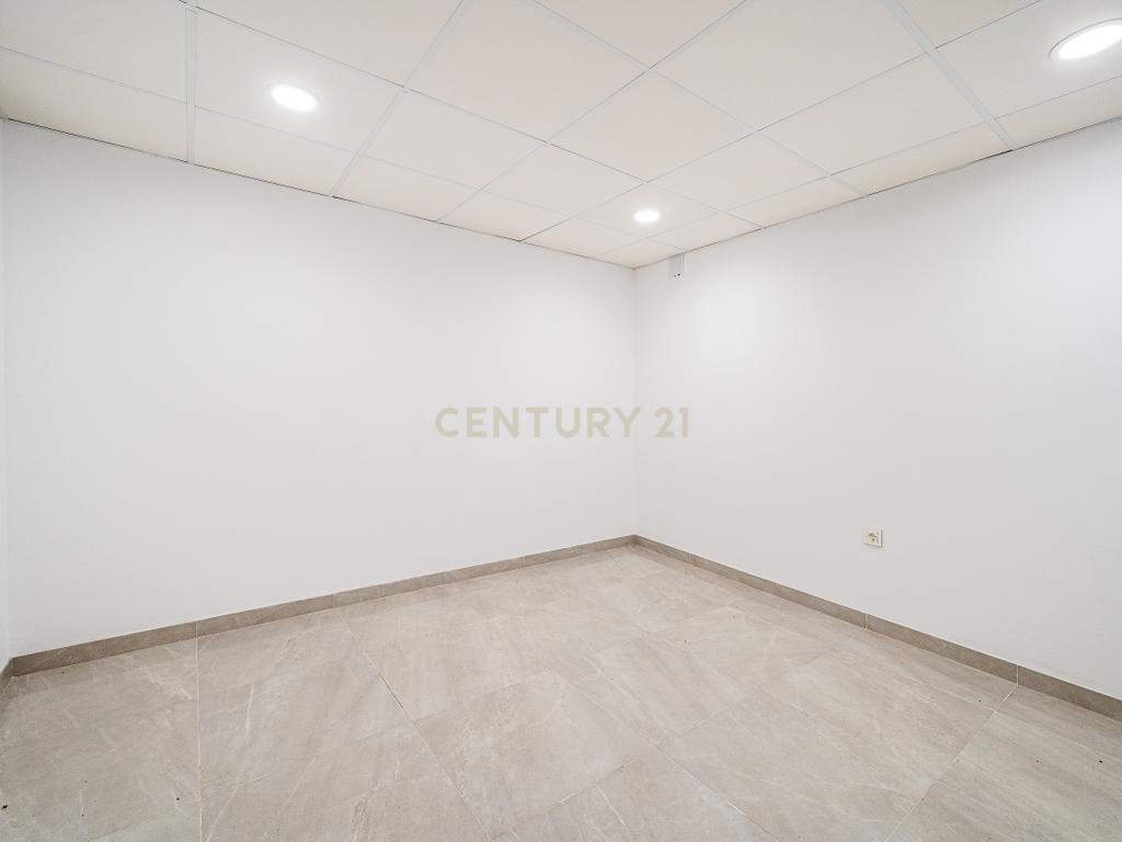 - Image 32