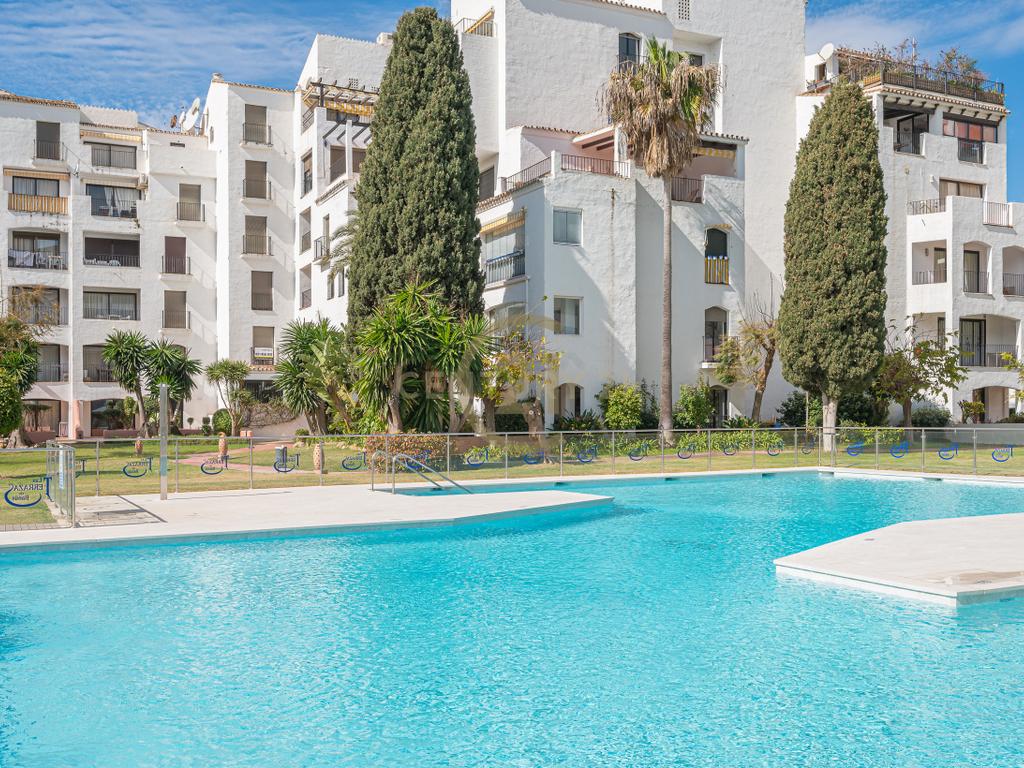 Apartamento Moderno em Málaga com Piscina e Proximidade à Praia - Image 21