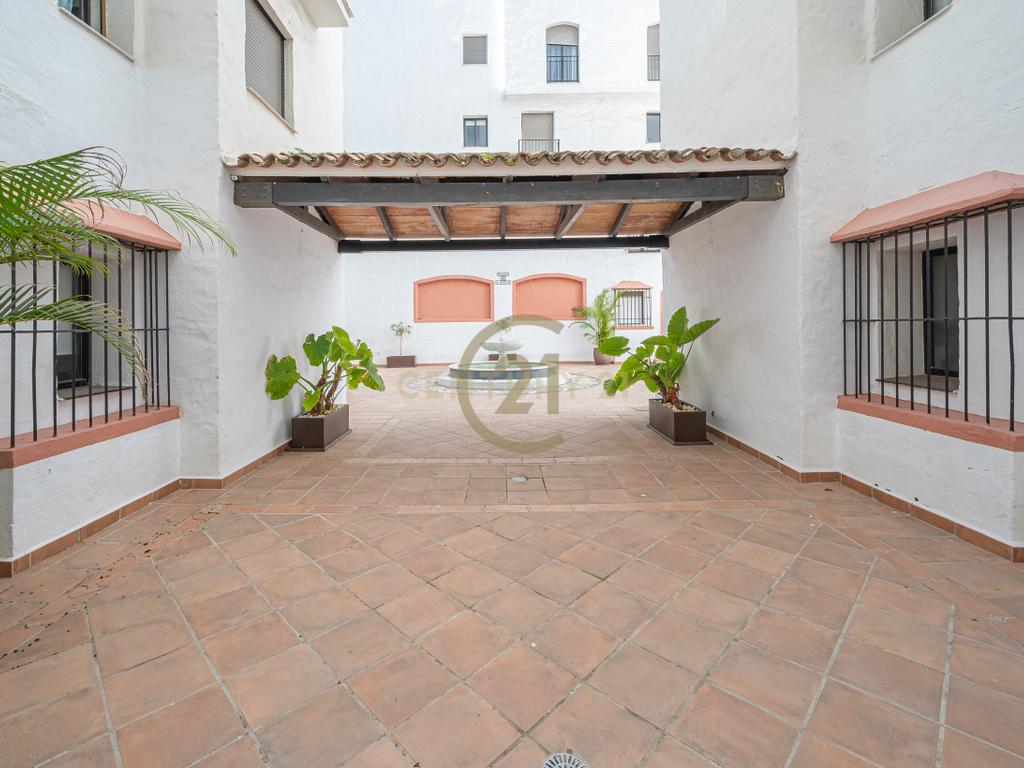 Apartamento Moderno em Málaga com Piscina e Proximidade à Praia - Image 31