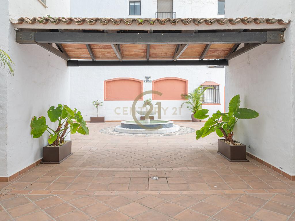 Apartamento Moderno em Málaga com Piscina e Proximidade à Praia - Image 33