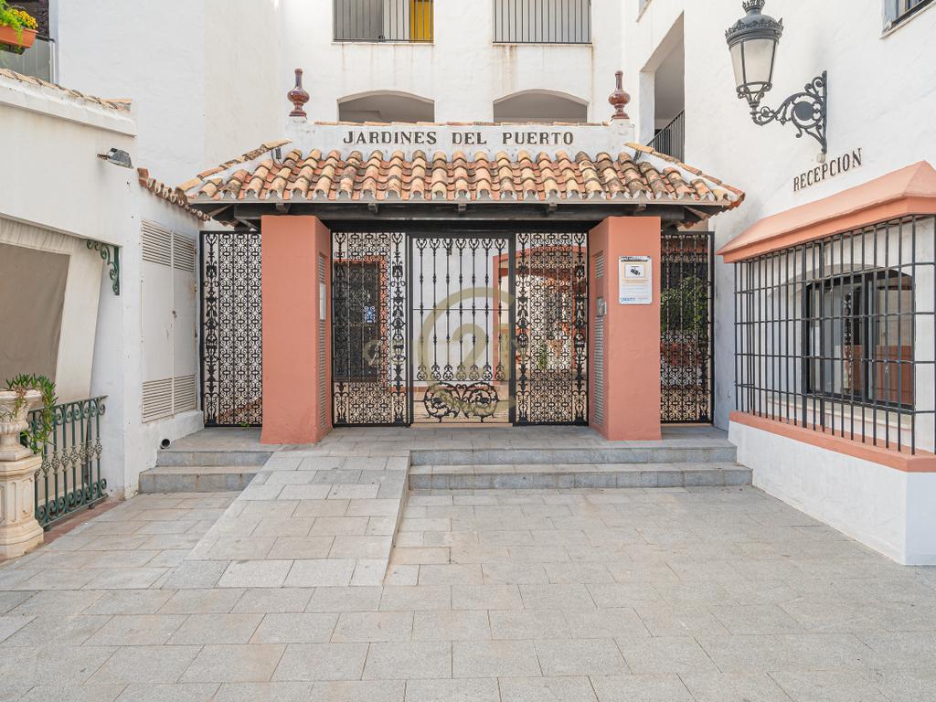 Apartamento Moderno em Málaga com Piscina e Proximidade à Praia - Image 35