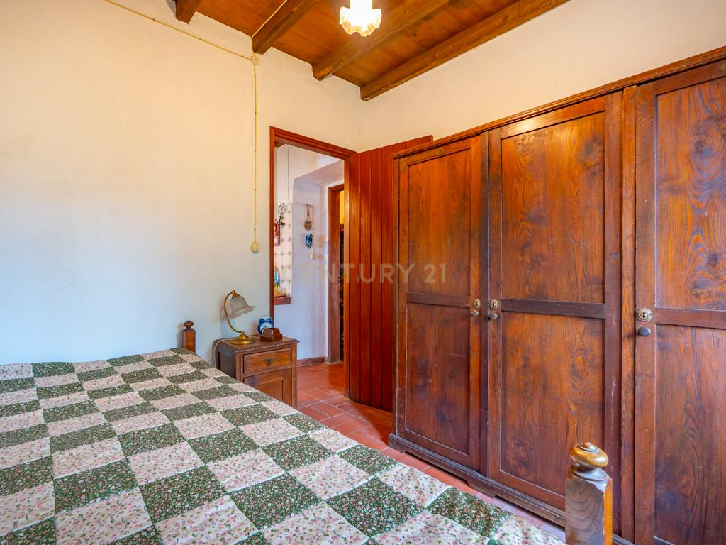 Moradia típica na Serra de Montejunto – Ideal para viver ou investir em turismo rural - Image 12