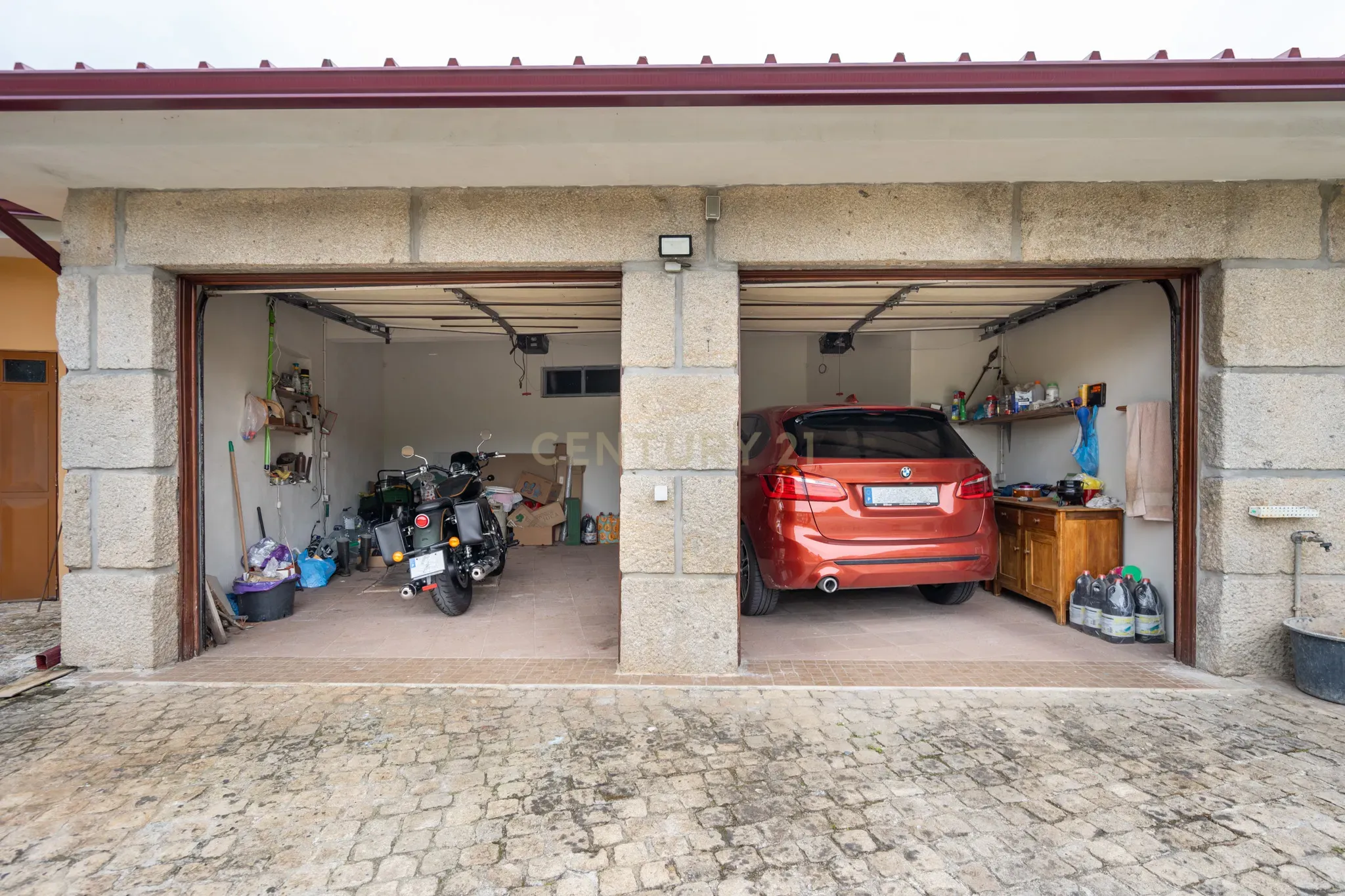 Imponente Moradia com 8 quartos, construída em pedra, situada em Prozelo, Arcos de Valdevez - Image 67