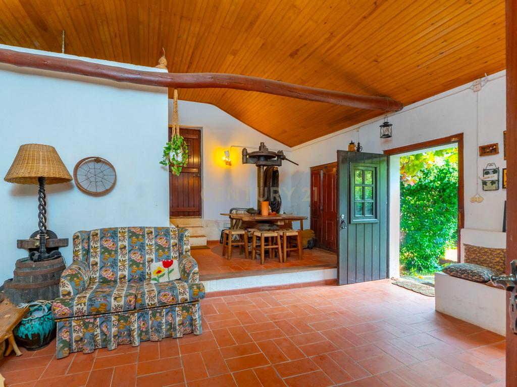 Moradia típica na Serra de Montejunto – Ideal para viver ou investir em turismo rural - Image 40