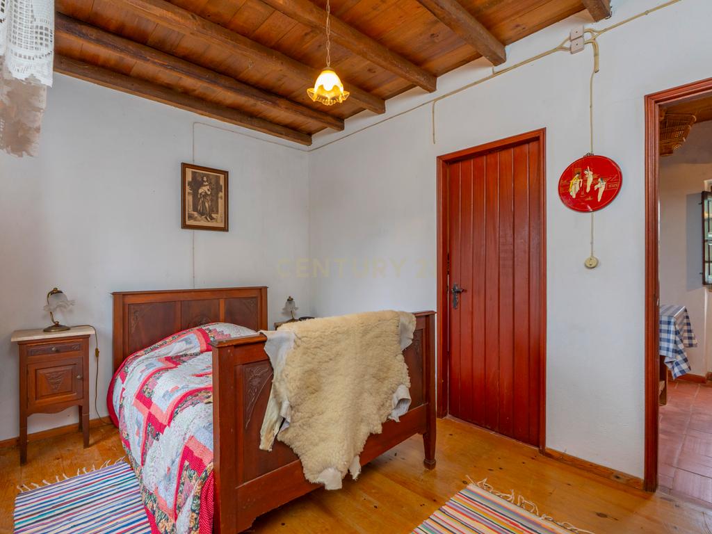 Moradia típica na Serra de Montejunto – Ideal para viver ou investir em turismo rural - Image 20