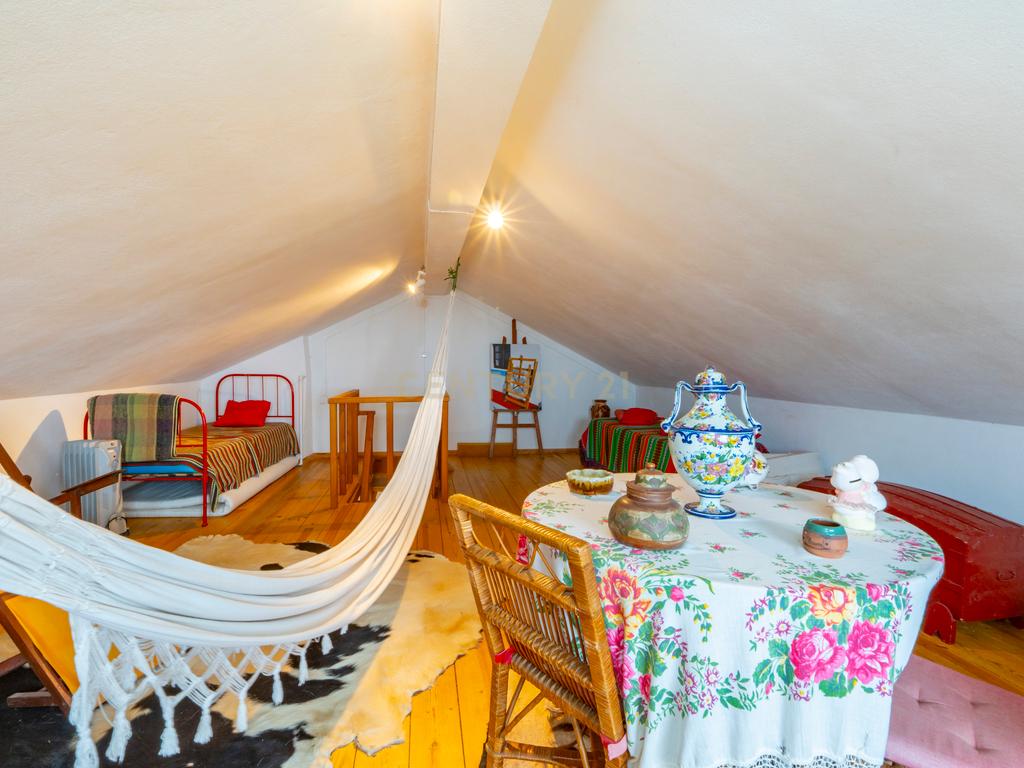 Moradia típica na Serra de Montejunto – Ideal para viver ou investir em turismo rural - Image 23