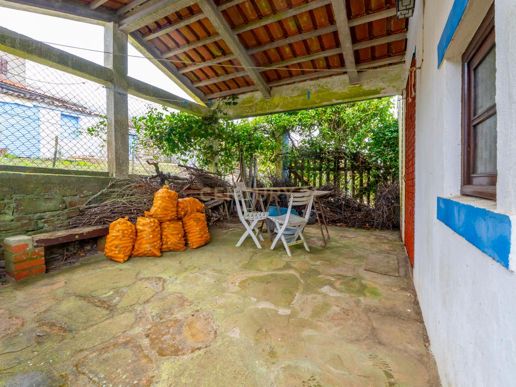 Moradia típica na Serra de Montejunto – Ideal para viver ou investir em turismo rural - Image 24