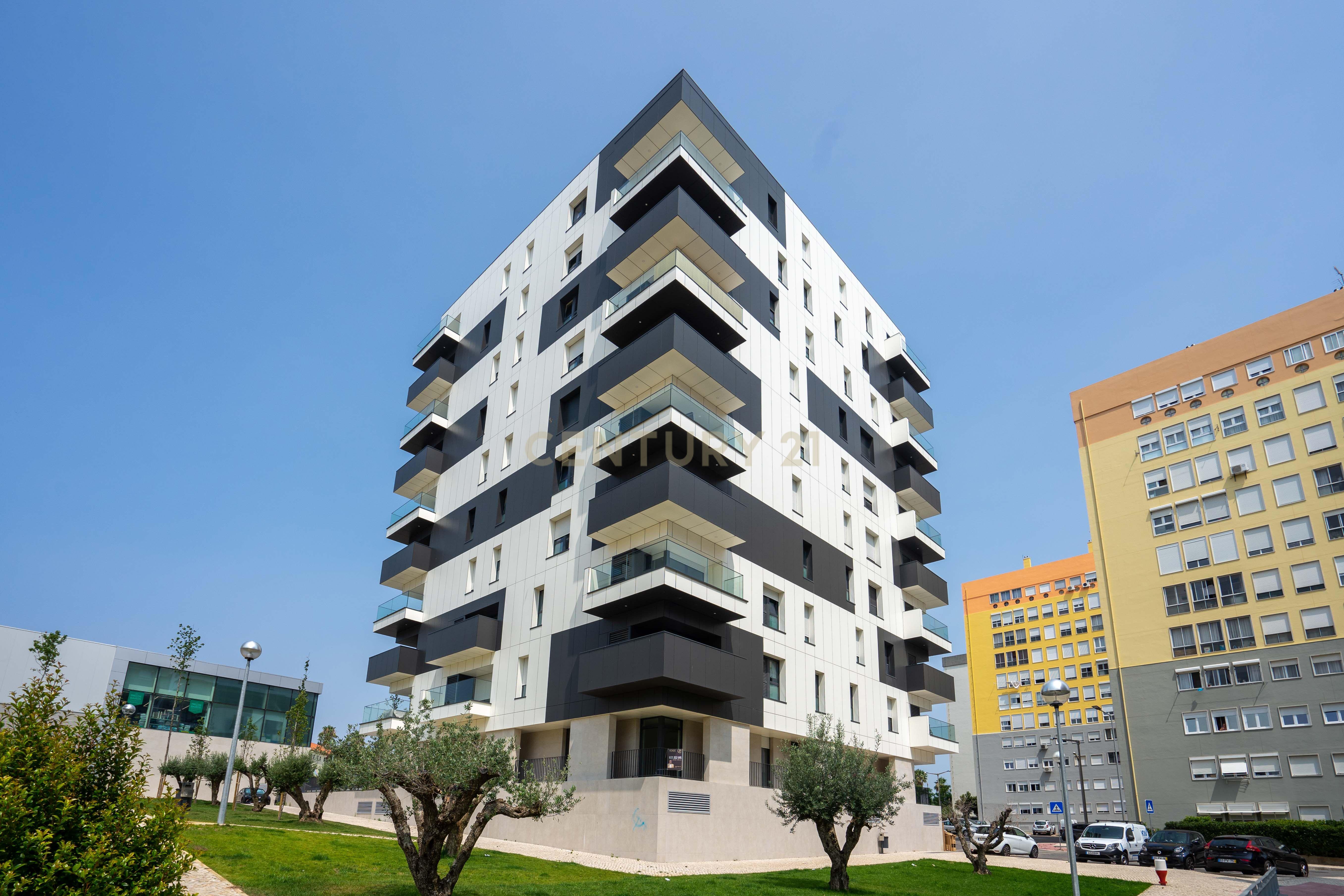T1, Portela, Loures - Image 21