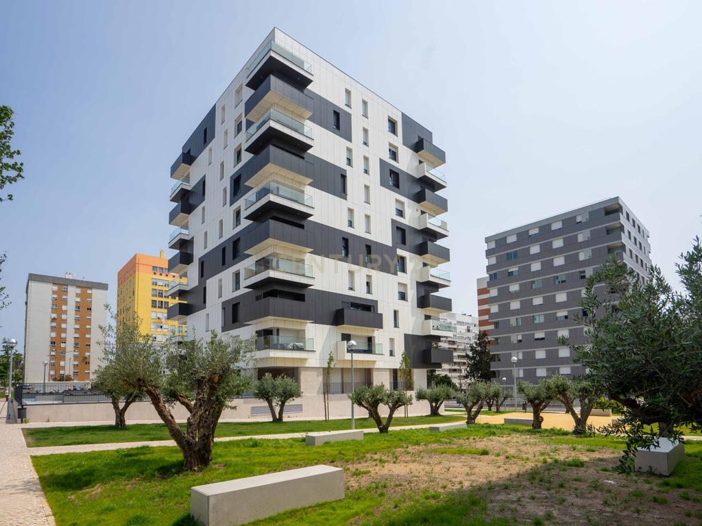T1, Portela, Loures - Image 20