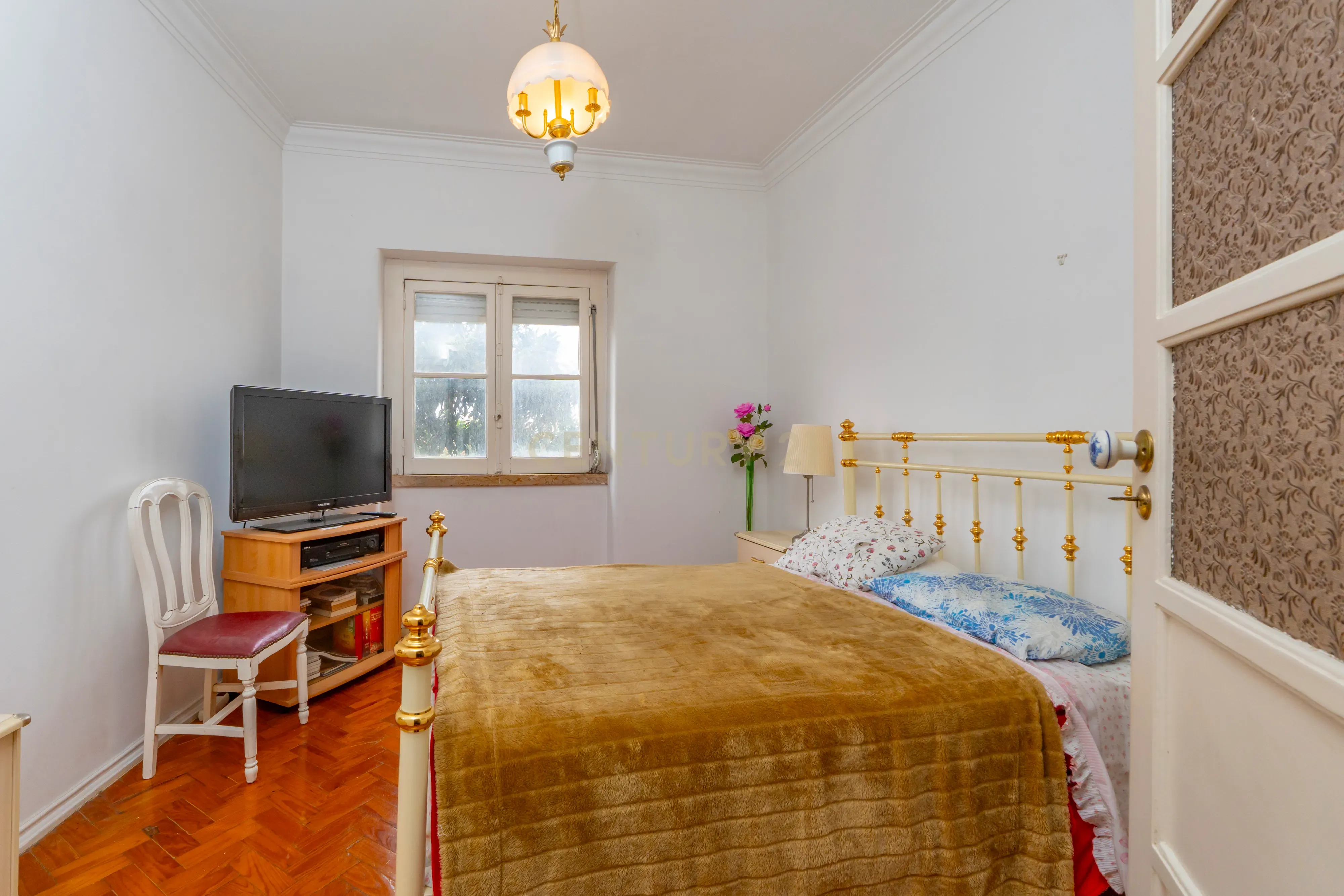 Apartamento T2 no Coração da Graça – Rua da Verónica - Image 12