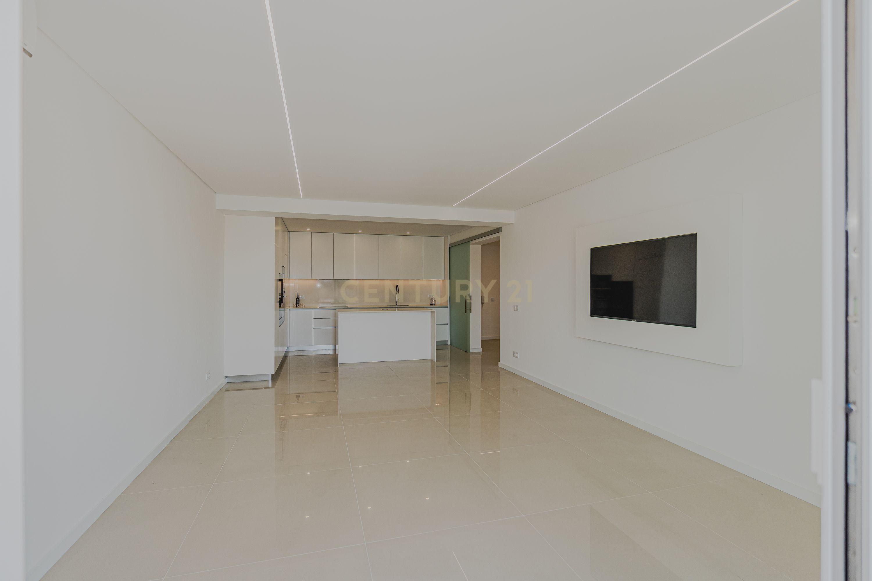 Apartamento com vista deslumbrante sobre a Marina de Vilamoura! - Image 16