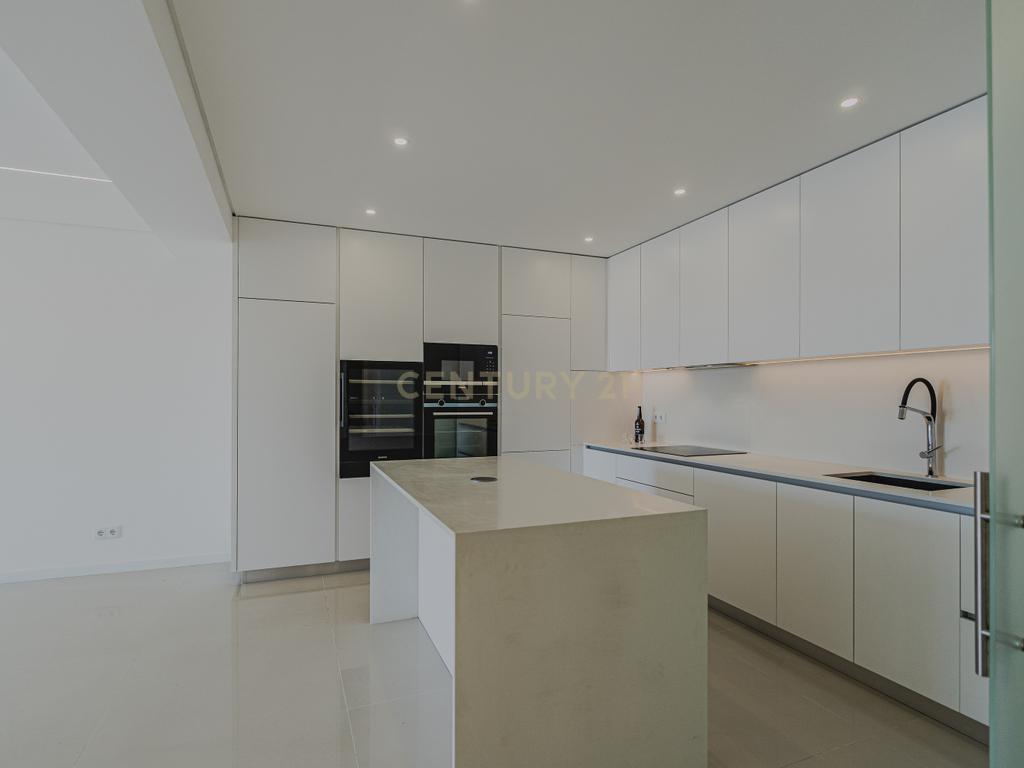 Apartamento com vista deslumbrante sobre a Marina de Vilamoura! - Image 15