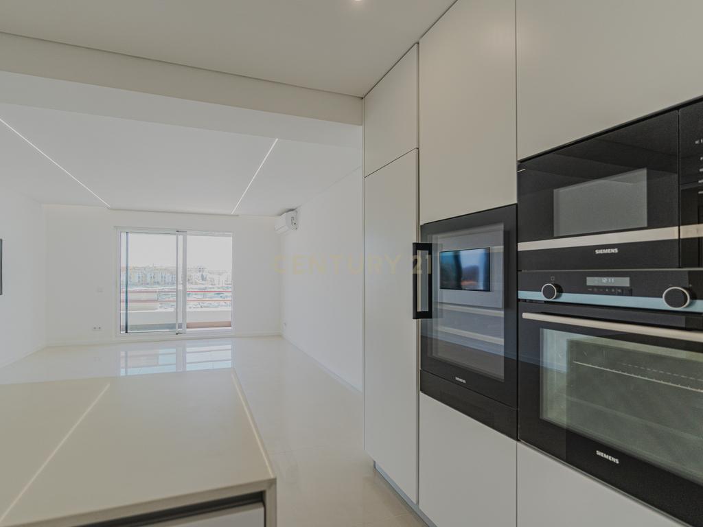 Apartamento com vista deslumbrante sobre a Marina de Vilamoura! - Image 21