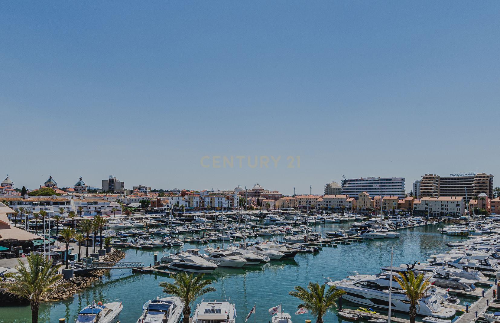 Apartamento com vista deslumbrante sobre a Marina de Vilamoura! - Image 9
