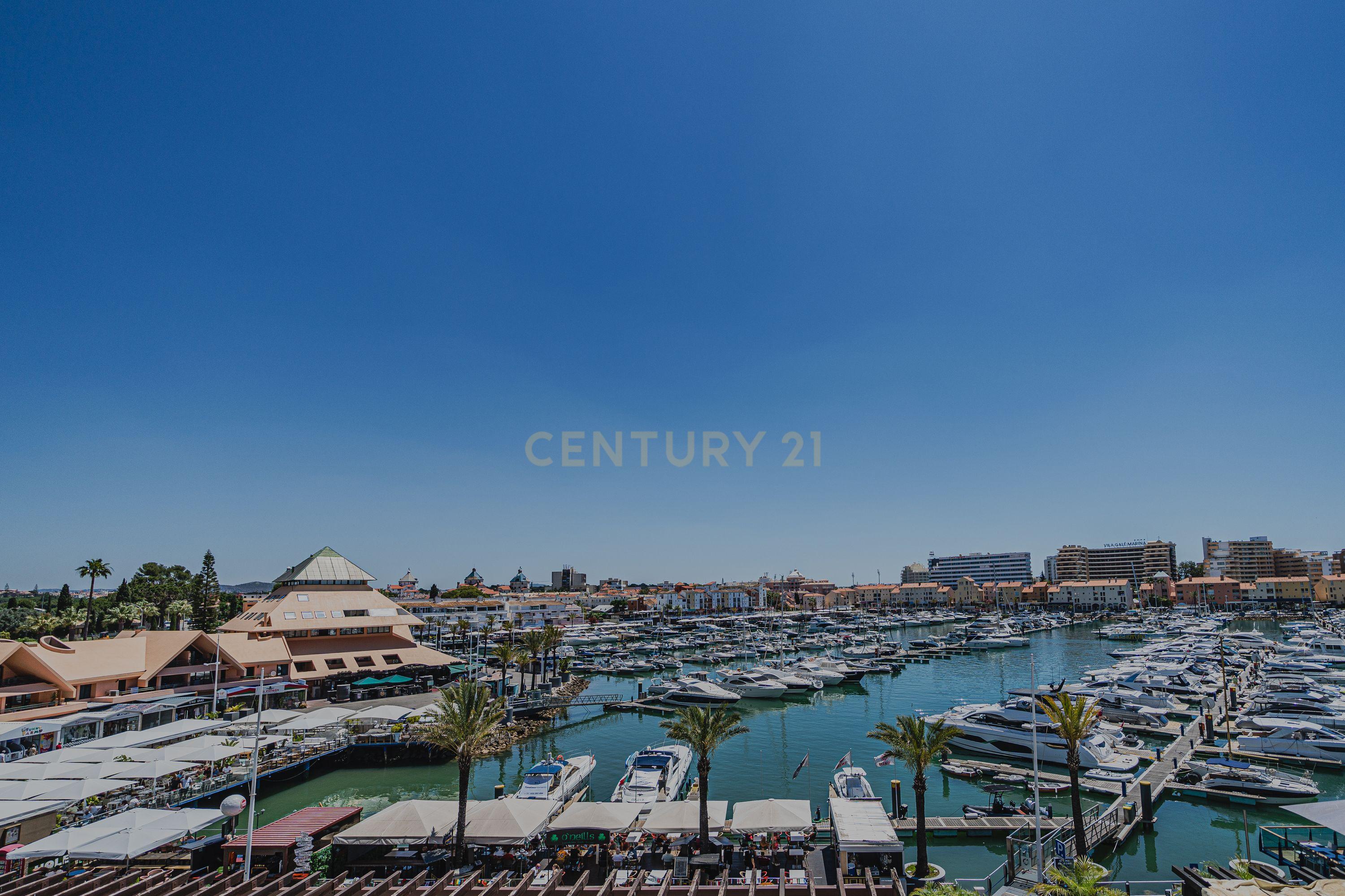 Apartamento com vista deslumbrante sobre a Marina de Vilamoura! - Image 8