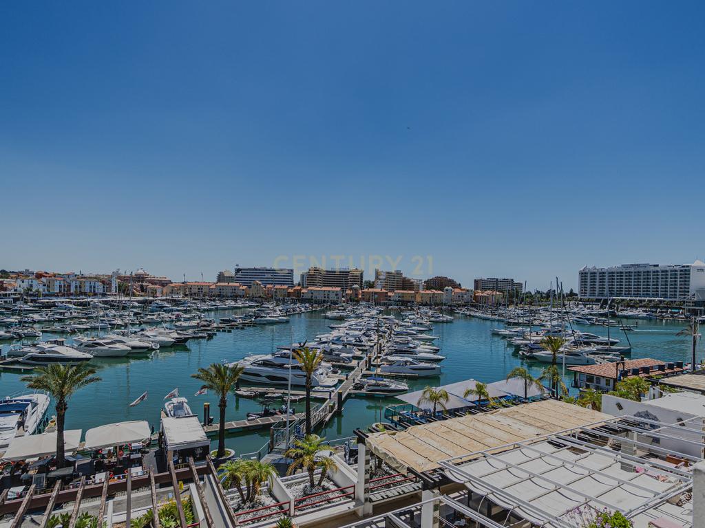 Apartamento com vista deslumbrante sobre a Marina de Vilamoura! - Image 10