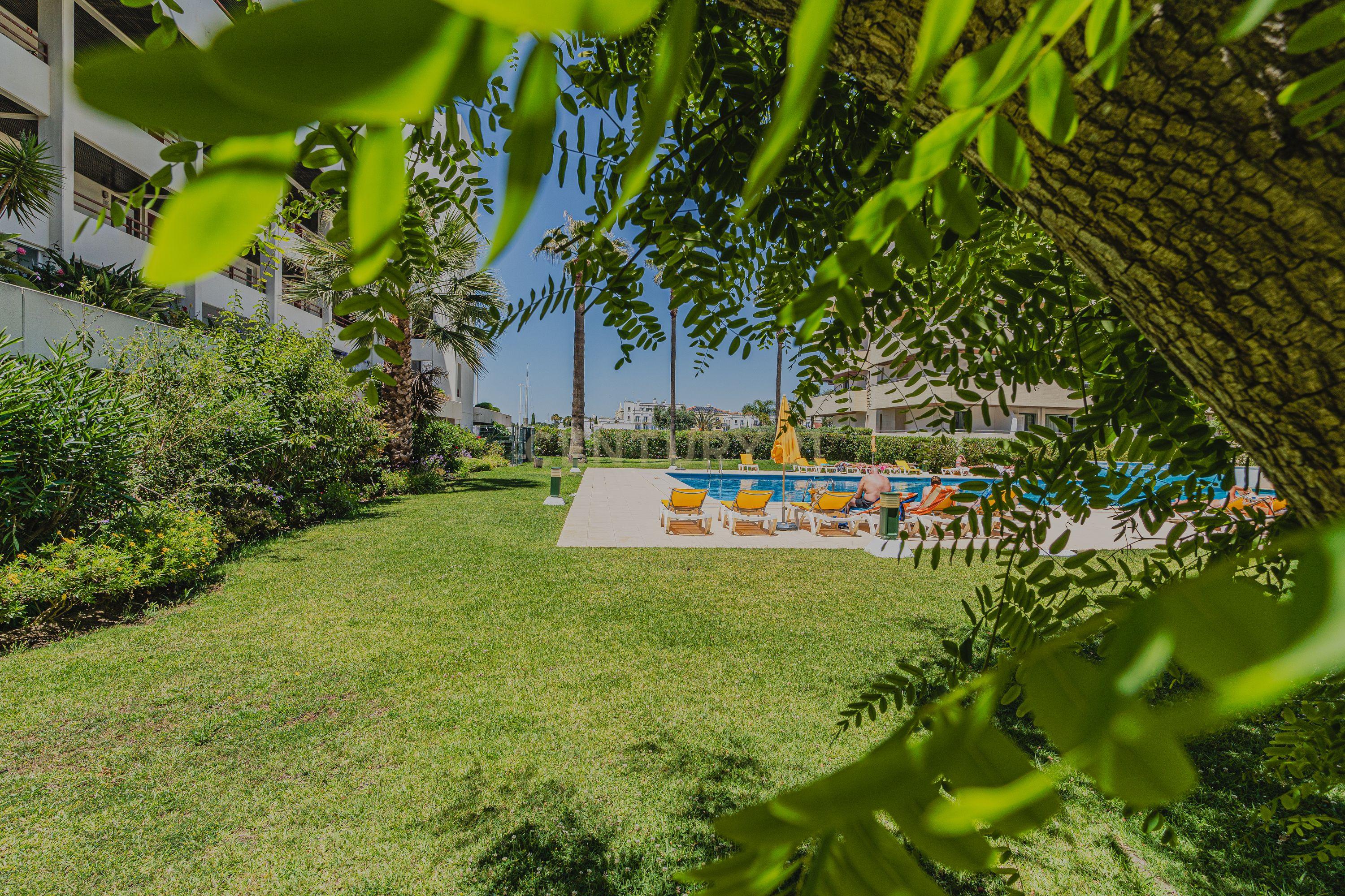 Apartamento com vista deslumbrante sobre a Marina de Vilamoura! - Image 41