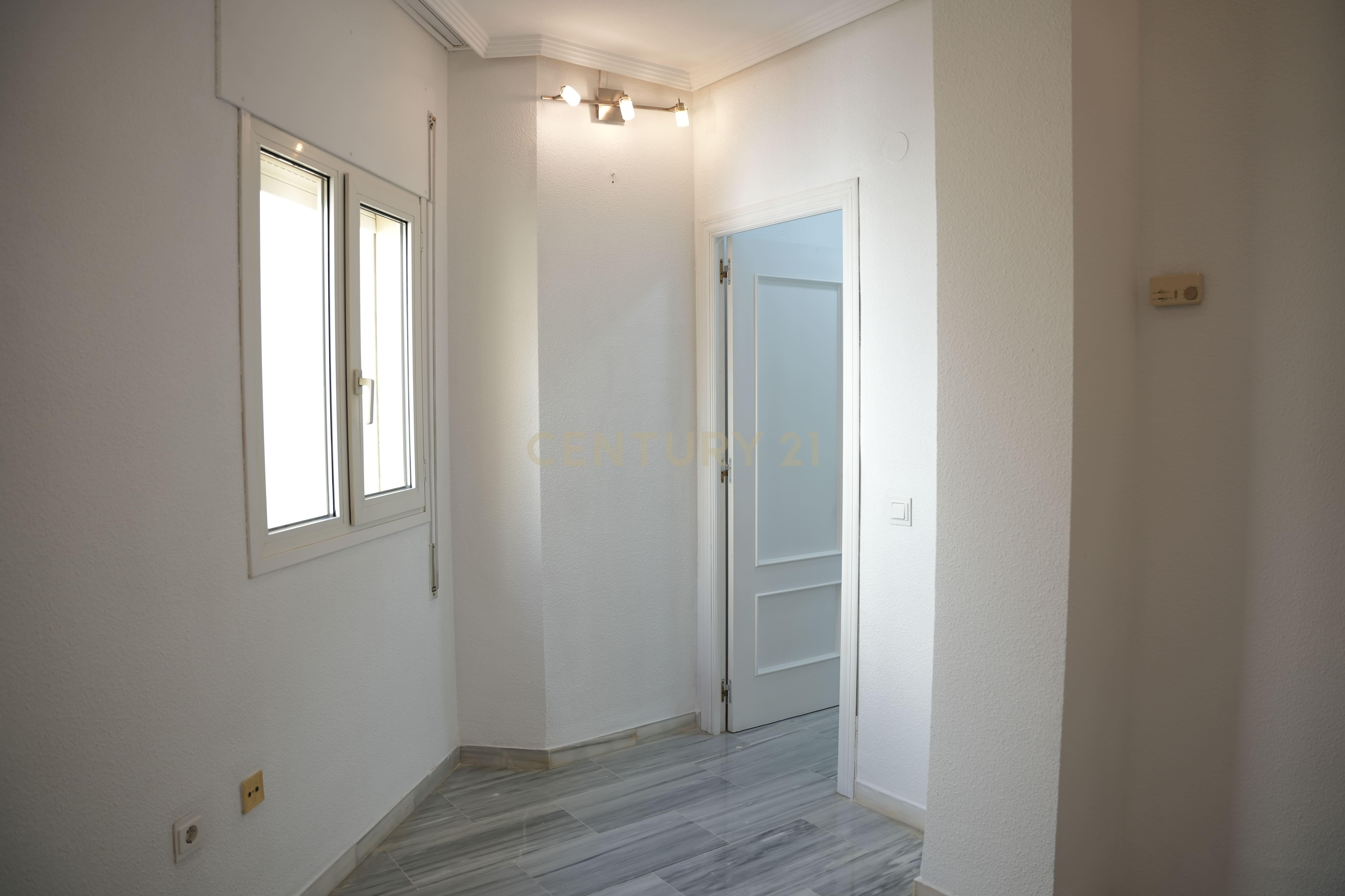 COBERTURA COM AMPLOS TERRAÇOS E VISTA ABERTA NO CENTRO DE TORREMOLINOS – A POUCOS MINUTOS DA PRAIA - Image 47
