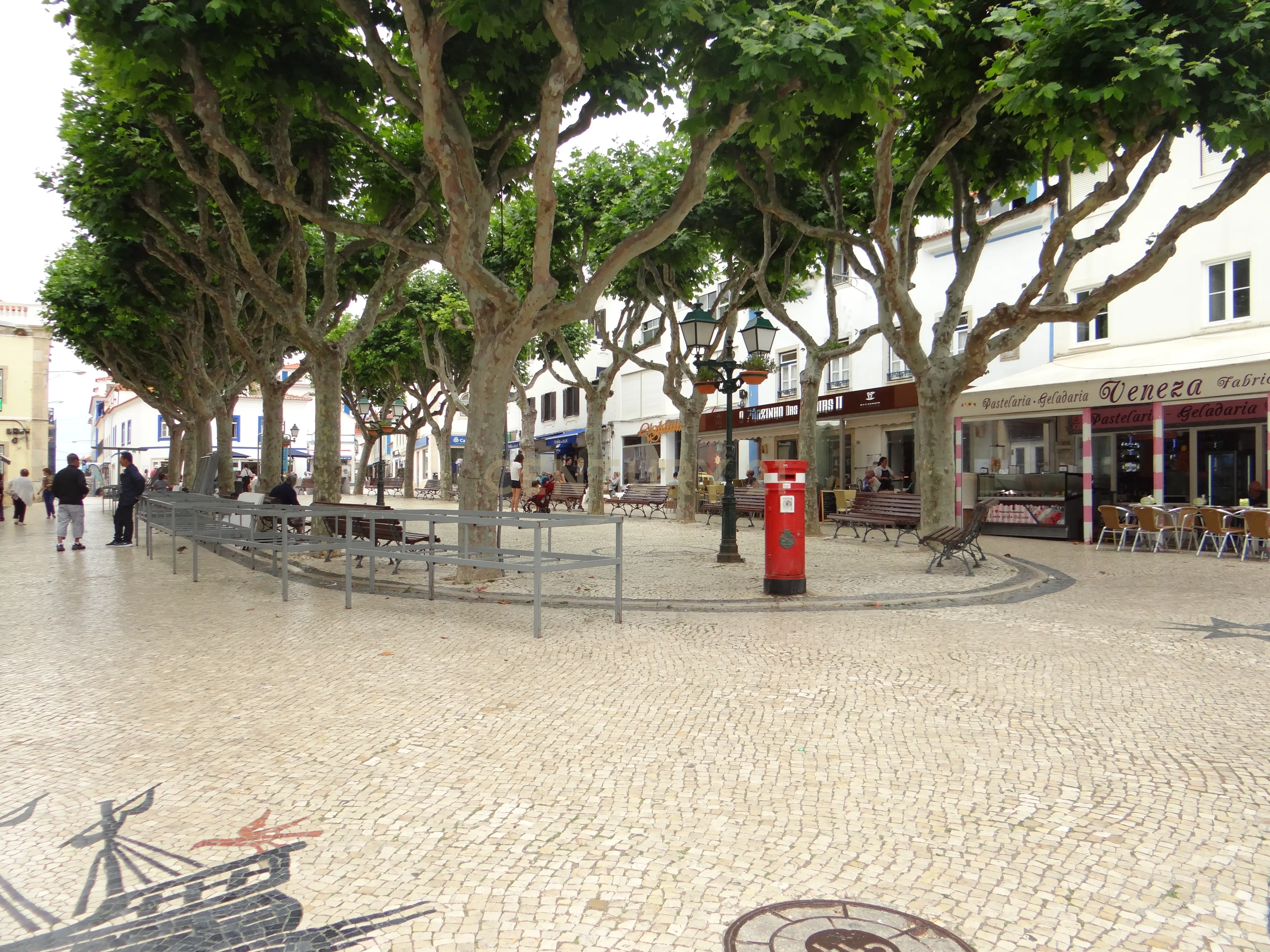 Apartamento Remodelado com Vista Mar na Ericeira, lugar de parqueamento e arrecadação - Image 46
