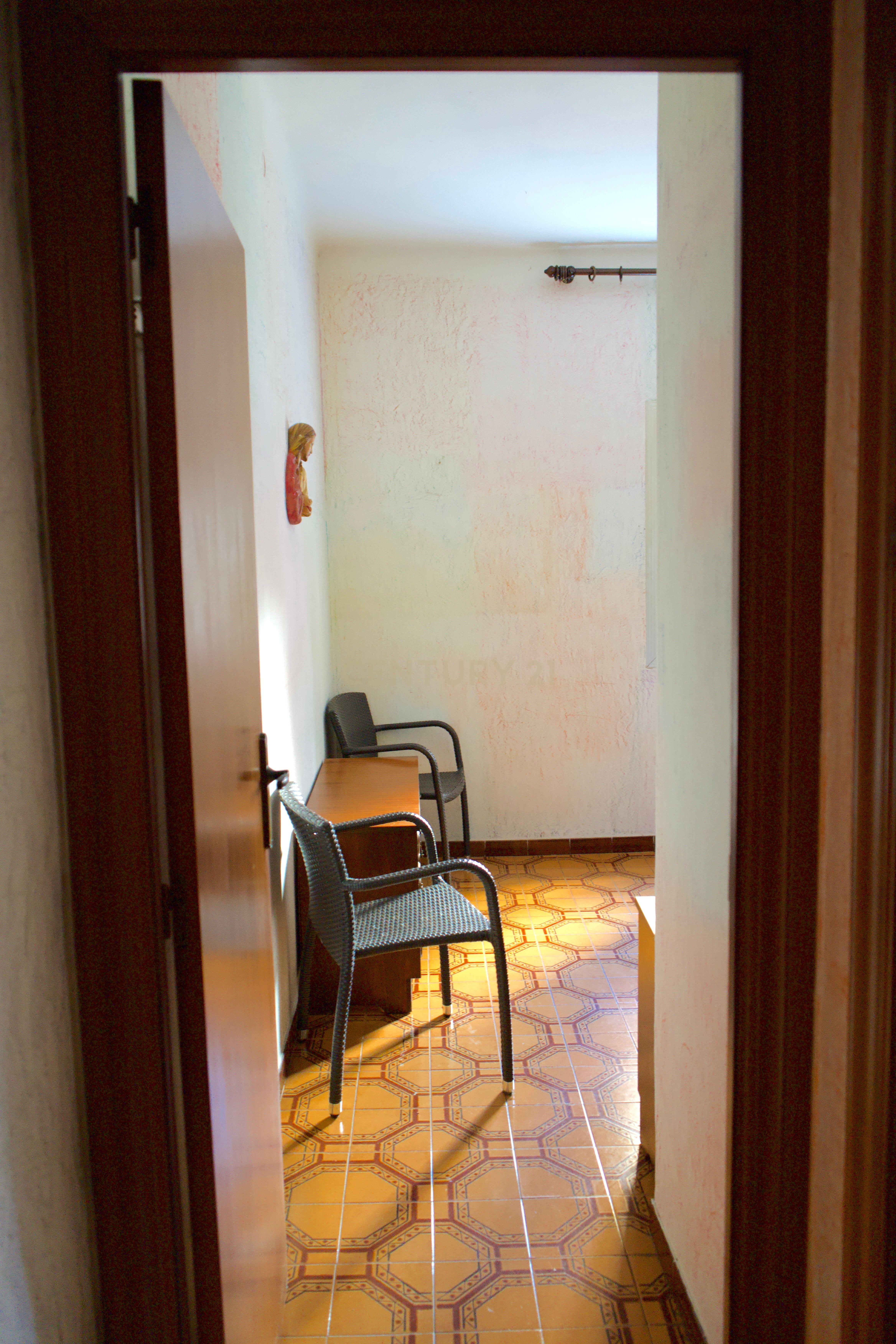 undefined - Image 40