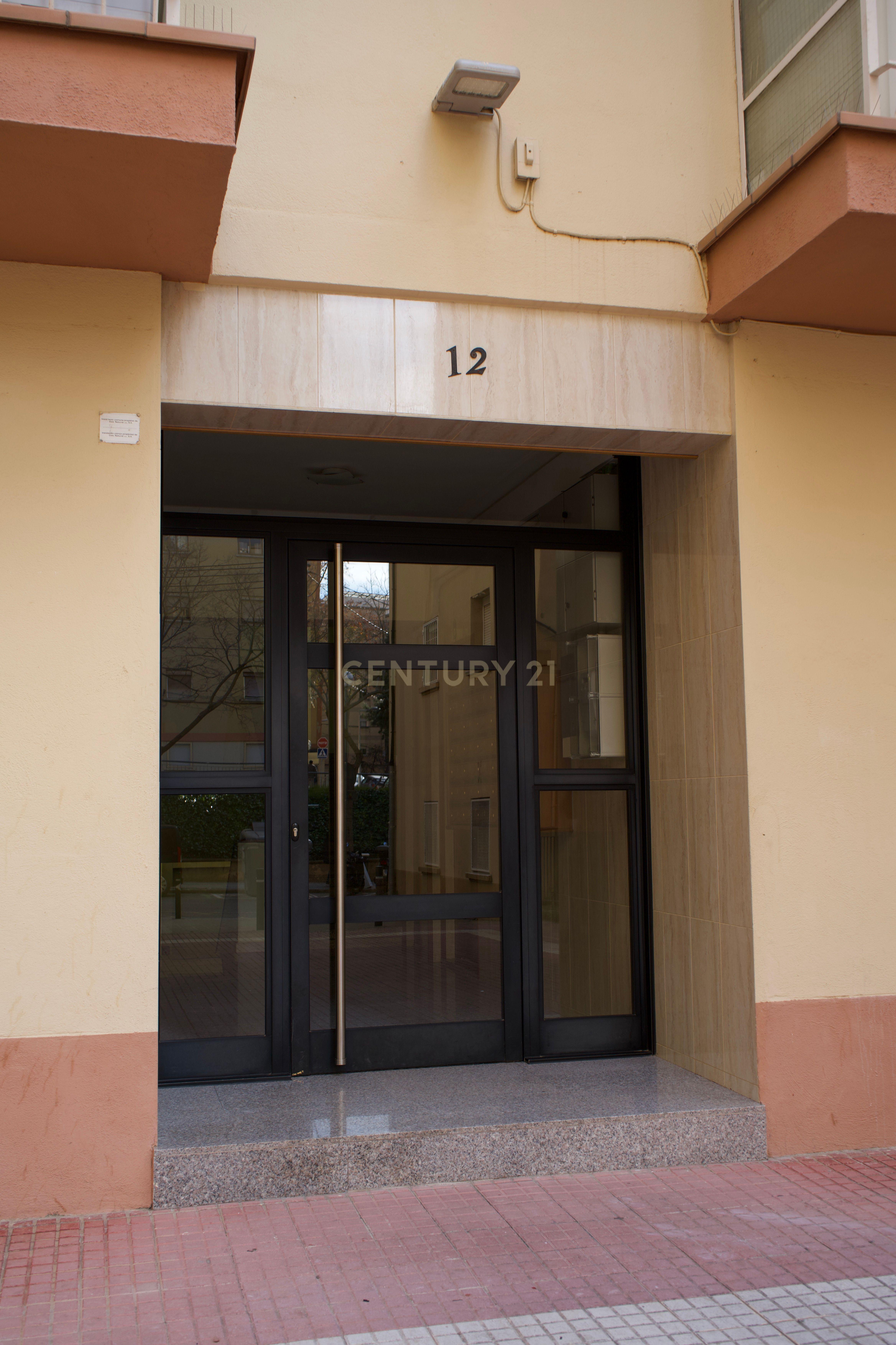 undefined - Image 33