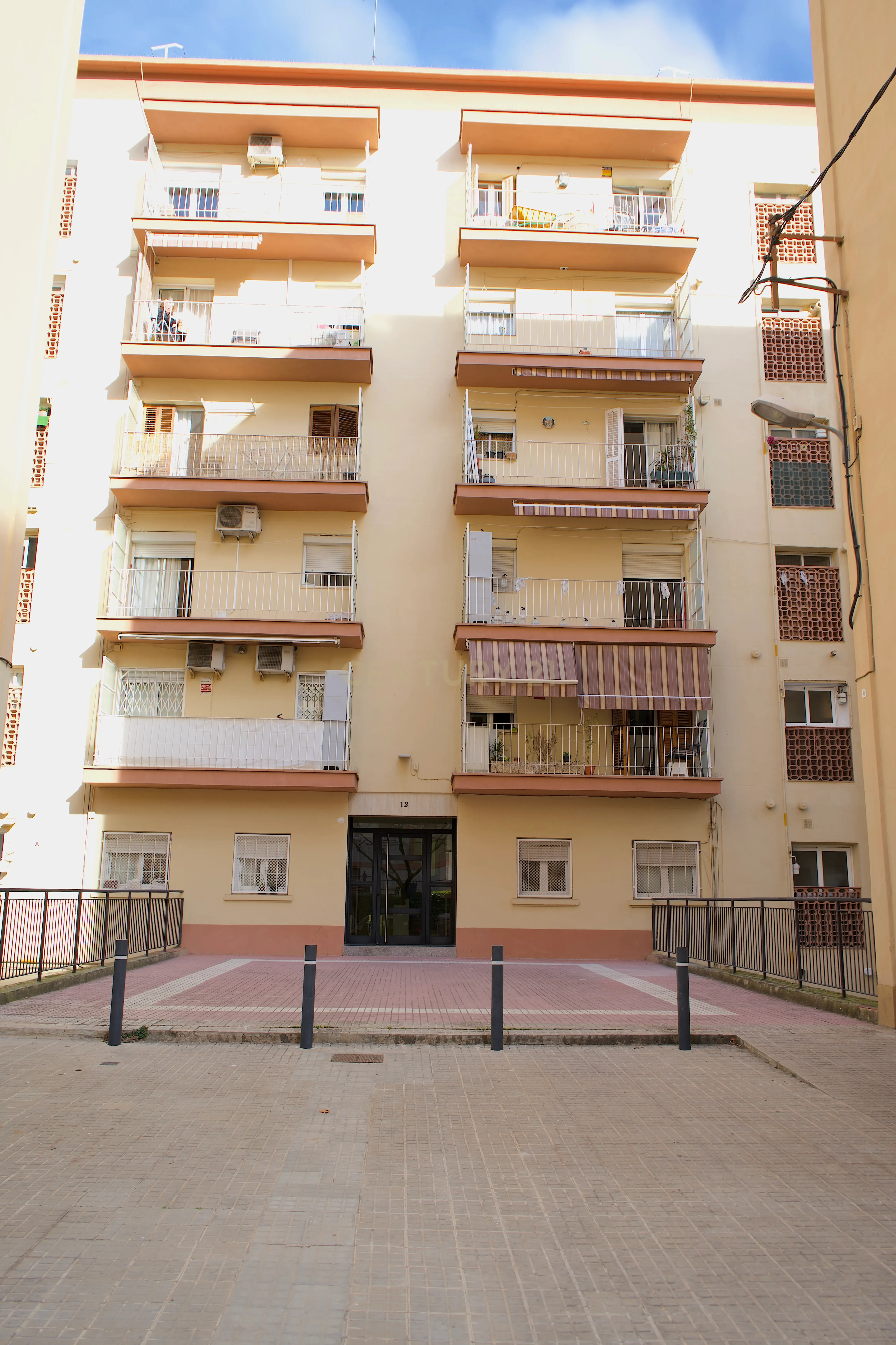 undefined - Image 1