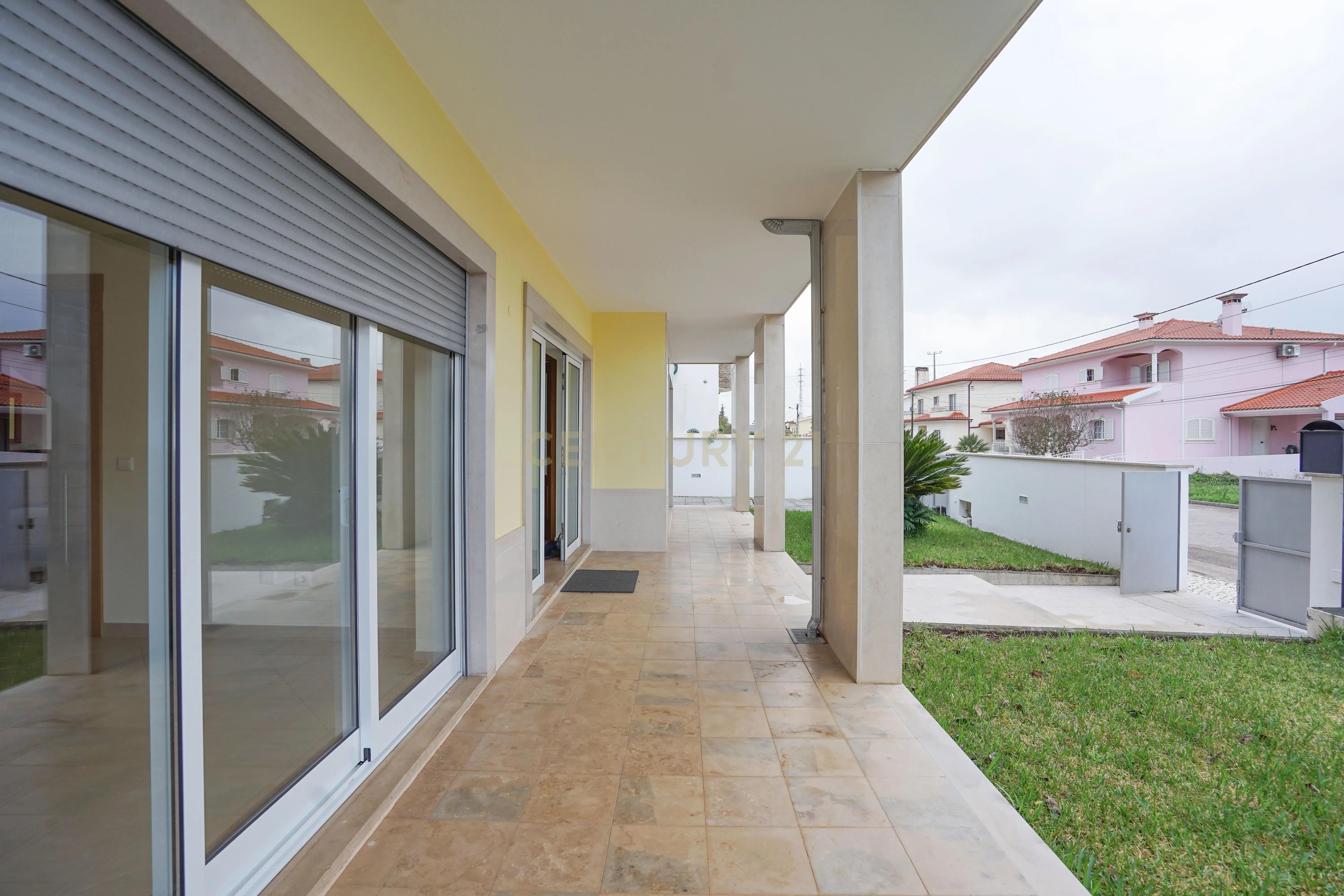 Moradia T4 - Em excelente estado - Image 6