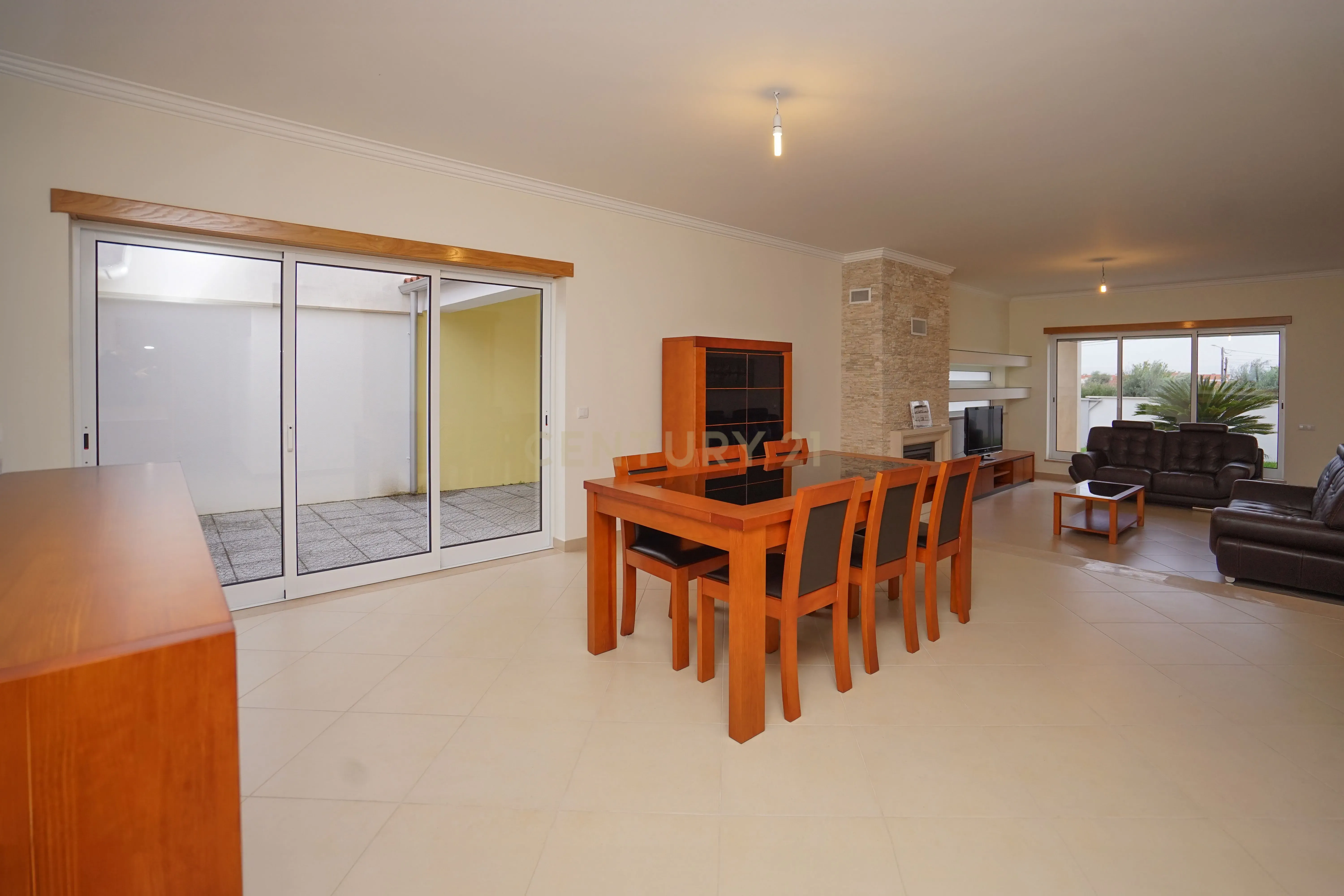 Moradia T4 - Em excelente estado - Image 18