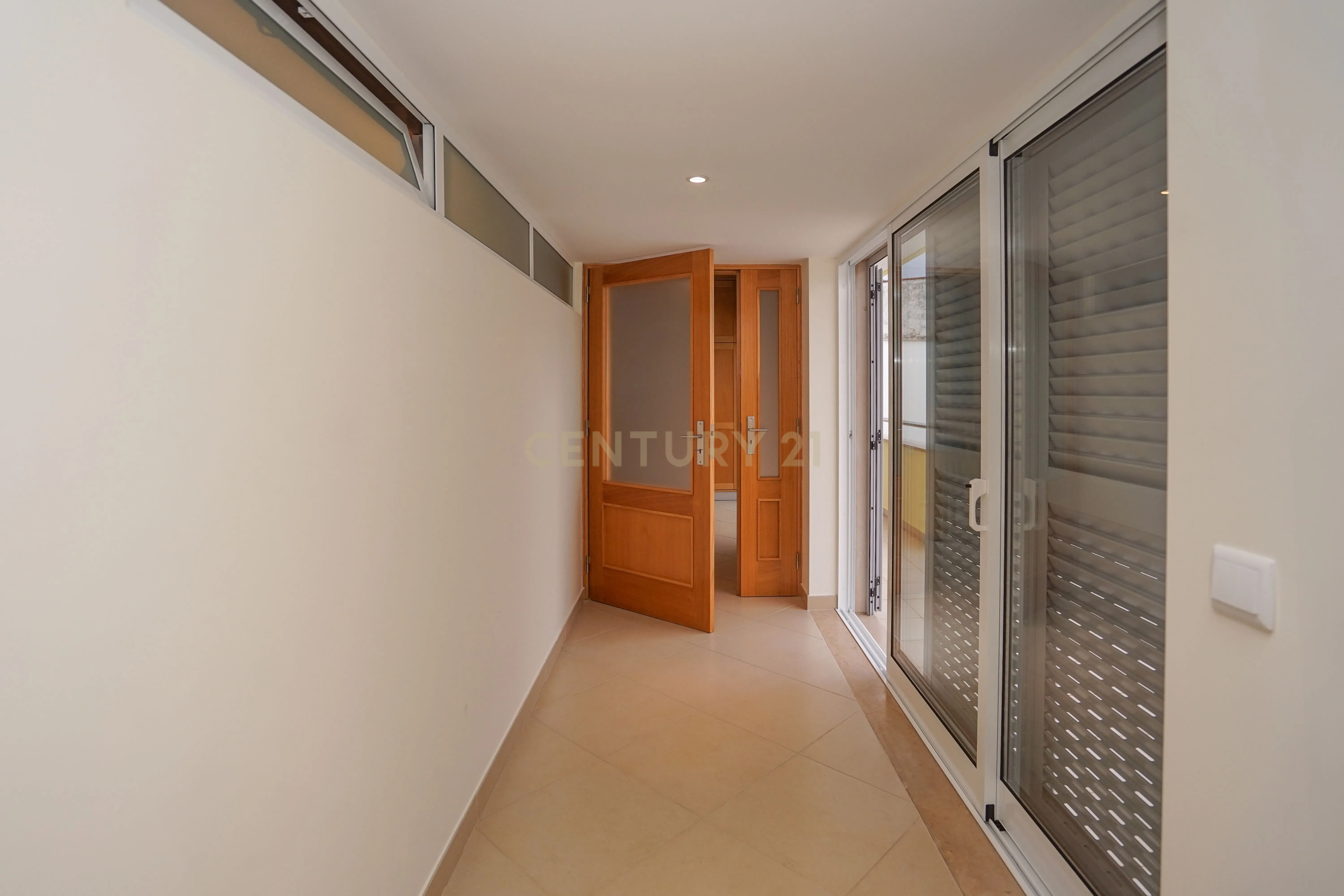 Moradia T4 - Em excelente estado - Image 19