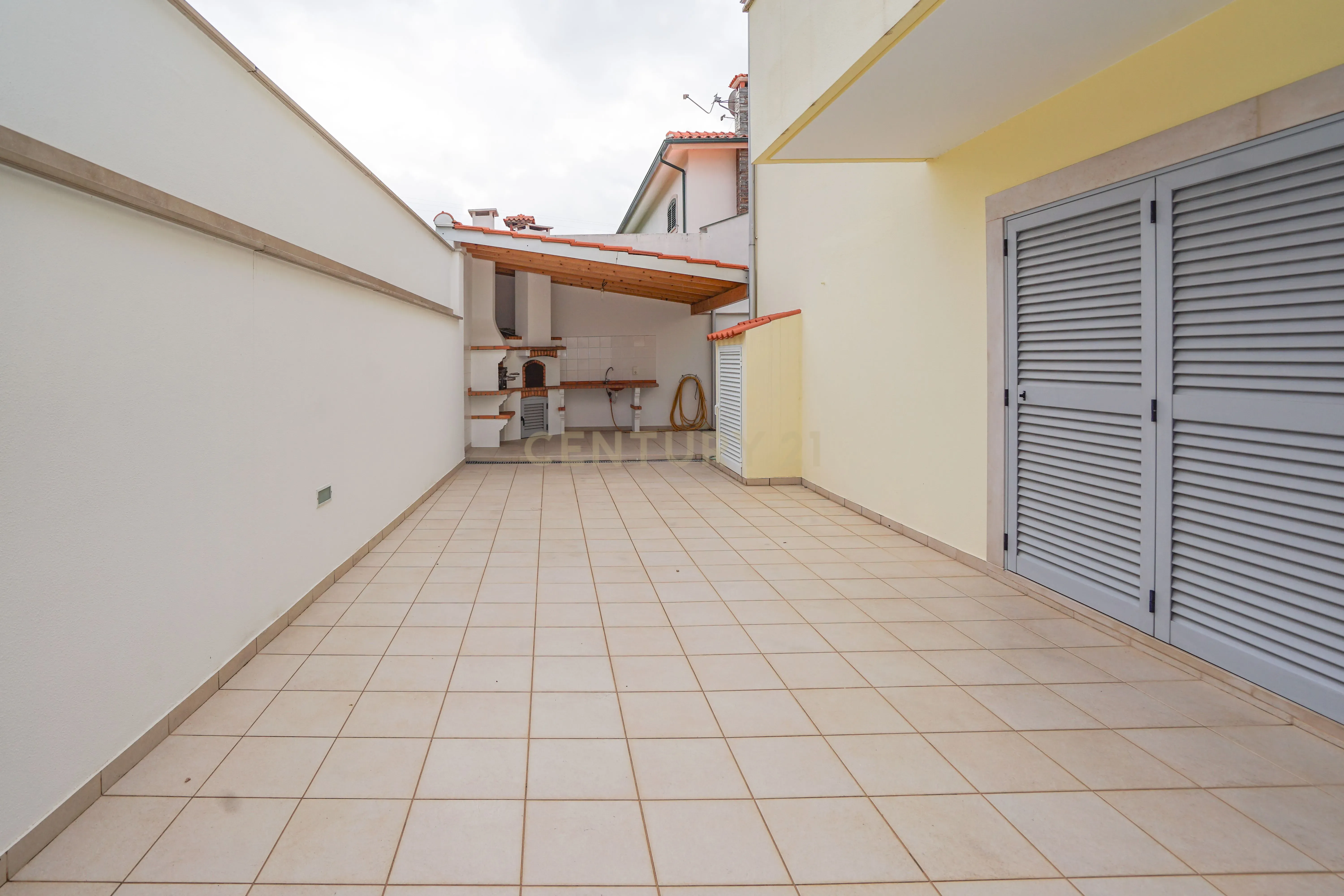 Moradia T4 - Em excelente estado - Image 26