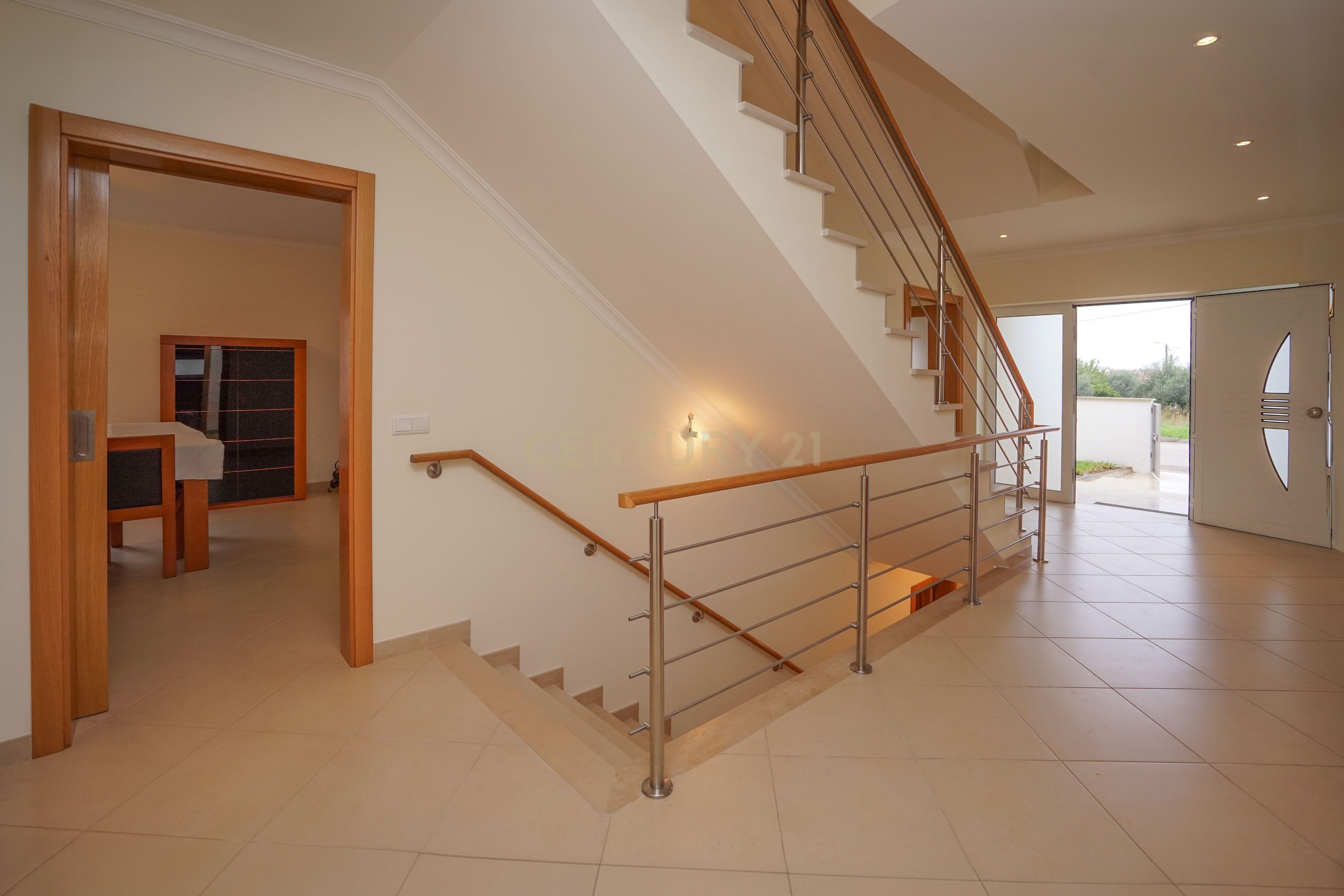 Moradia T4 - Em excelente estado - Image 31