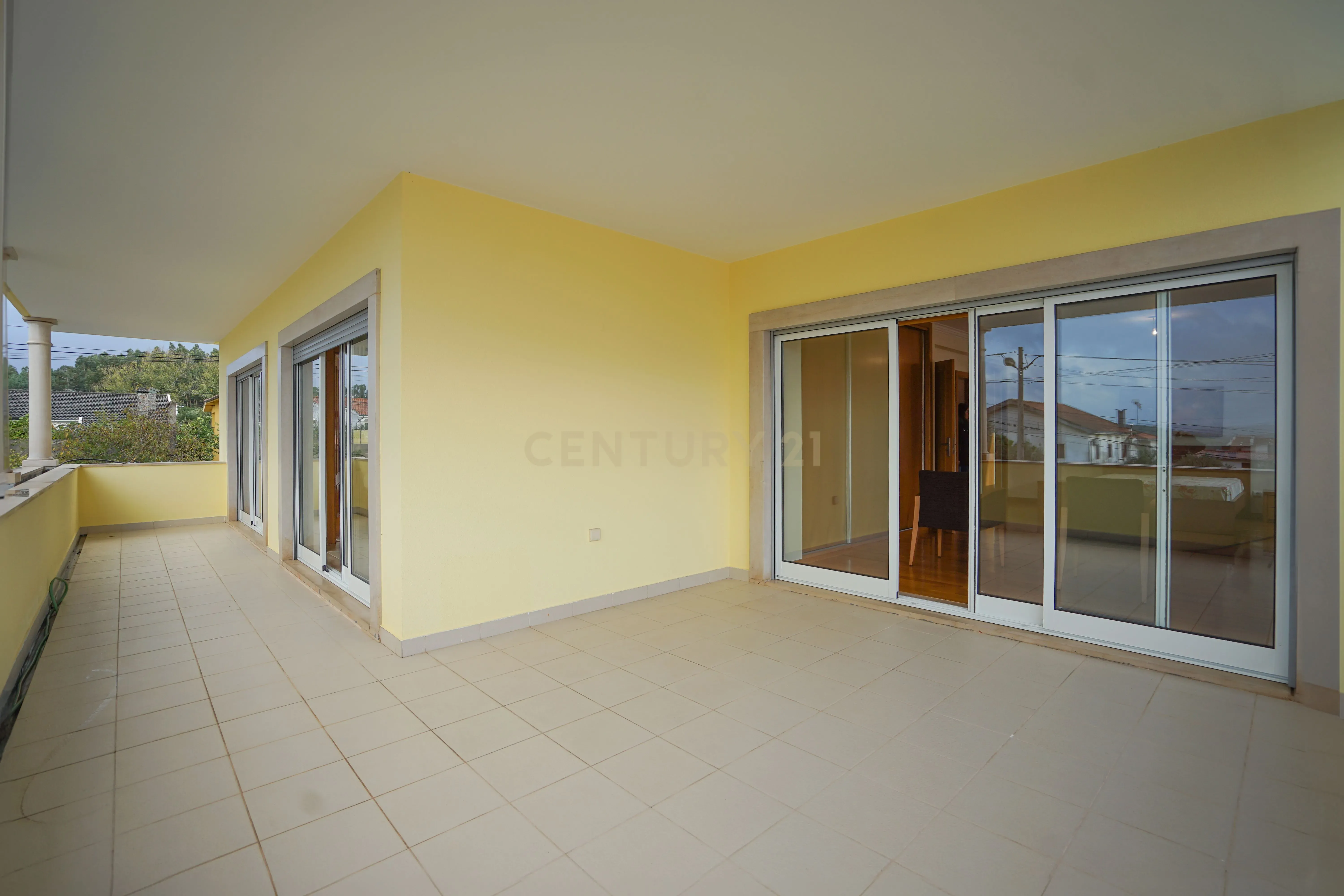 Moradia T4 - Em excelente estado - Image 49