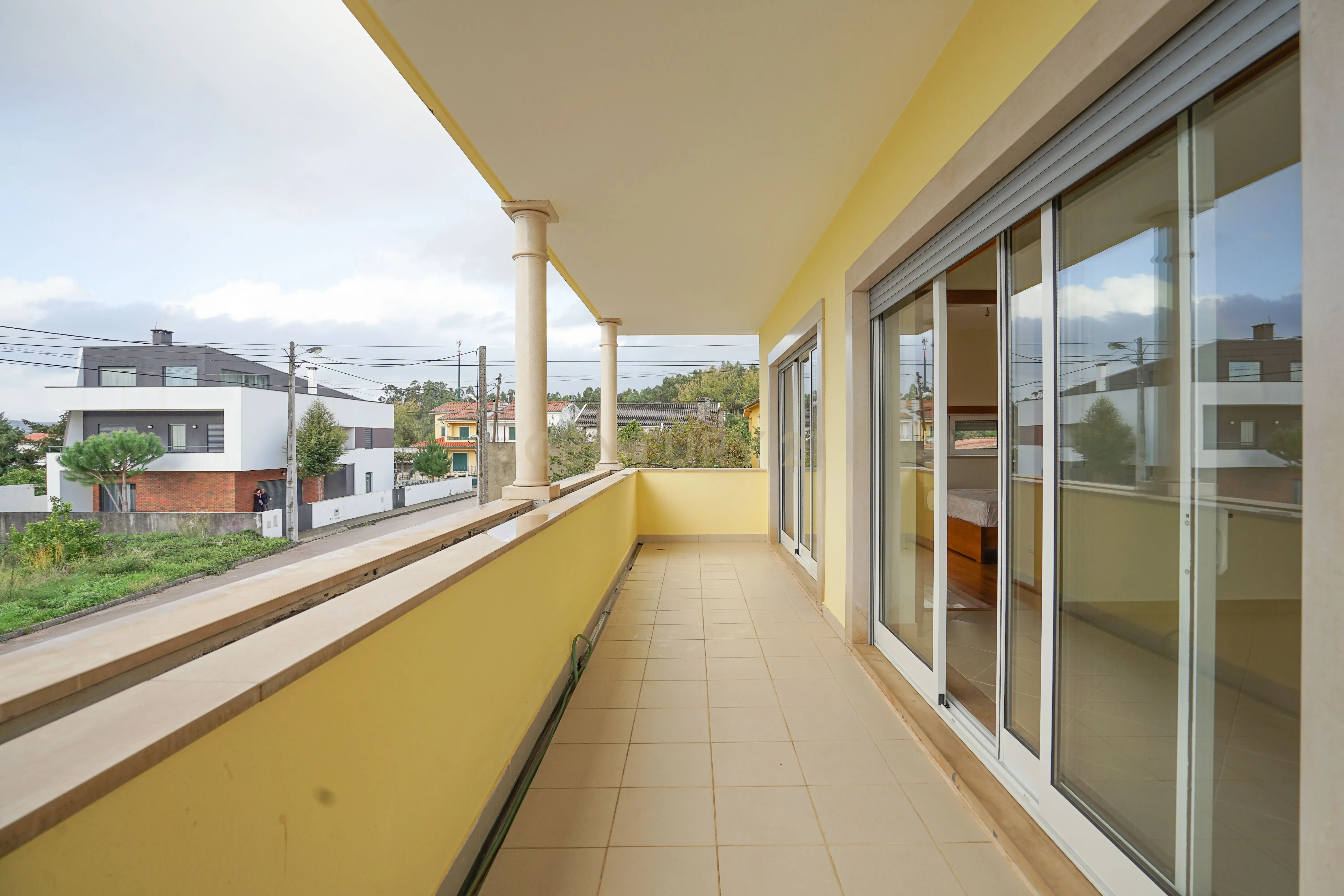 Moradia T4 - Em excelente estado - Image 51