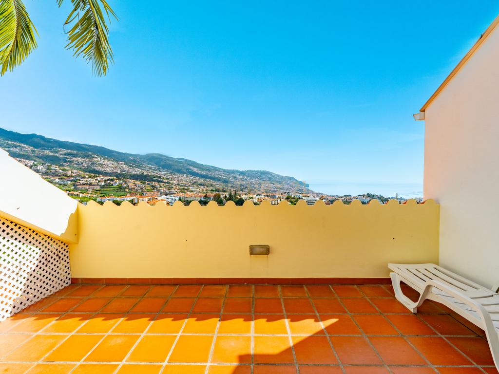 Fantástica moradia T4 no Funchal para quem procura um estilo de vida relaxante e de qualidade na ilha da Madeira.🏡 - Image 16