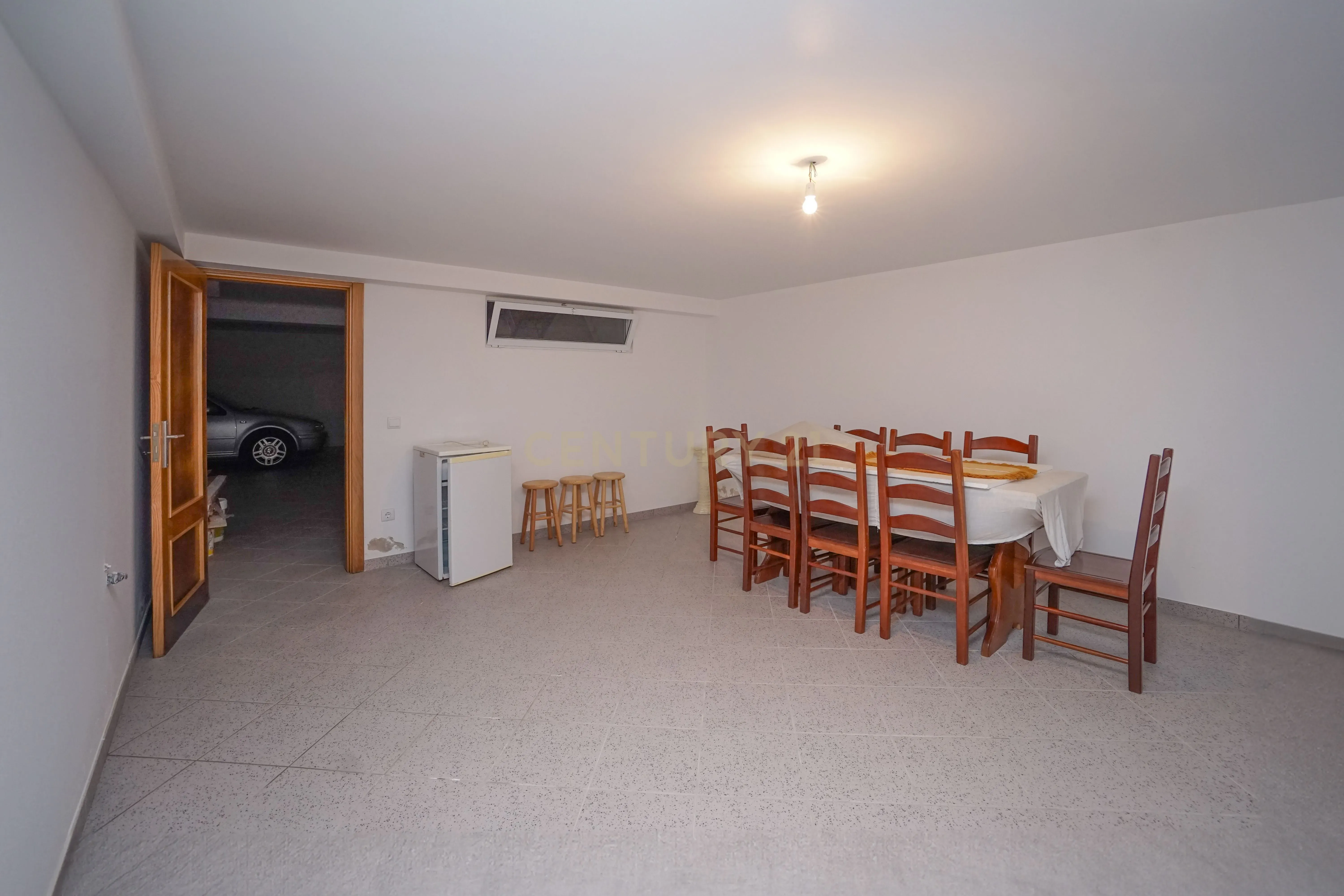 Moradia T4 - Em excelente estado - Image 72