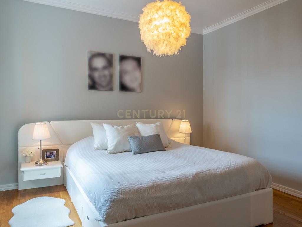 Apartamento T3  na  Quinta da Beloura  em Condomínio Privado com Piscina segurança  24H - Image 12