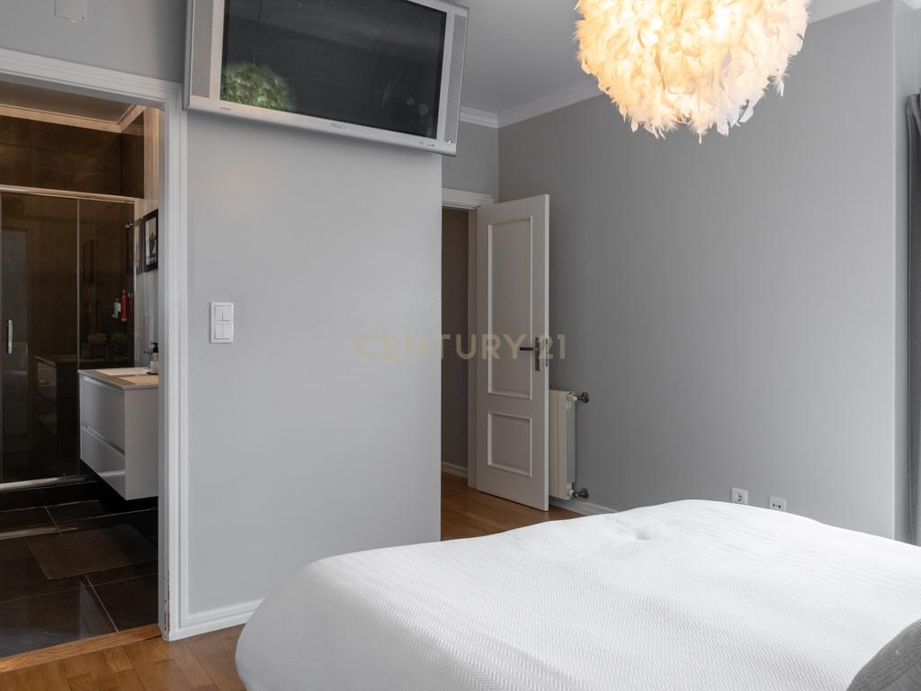 Apartamento T3  na  Quinta da Beloura  em Condomínio Privado com Piscina segurança  24H - Image 16