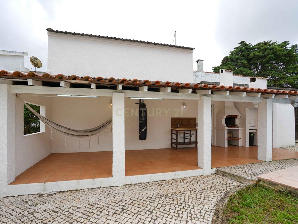 Fantástica Moradia isolada T4 na Marisol - Image 57
