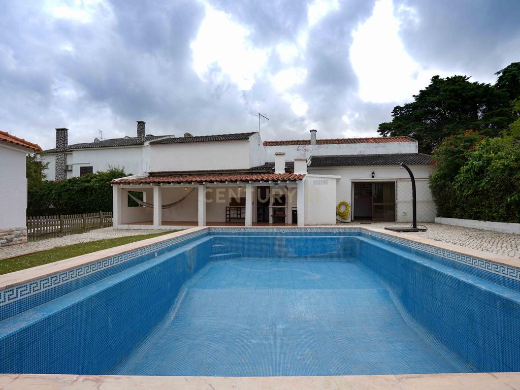 Fantástica Moradia isolada T4 na Marisol - Image 46