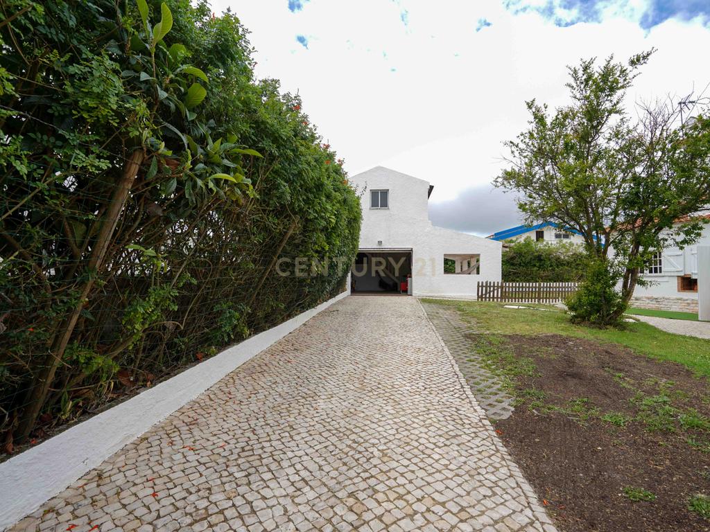 Fantástica Moradia isolada T4 na Marisol - Image 50