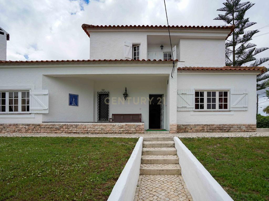 Fantástica Moradia isolada T4 na Marisol - Image 6