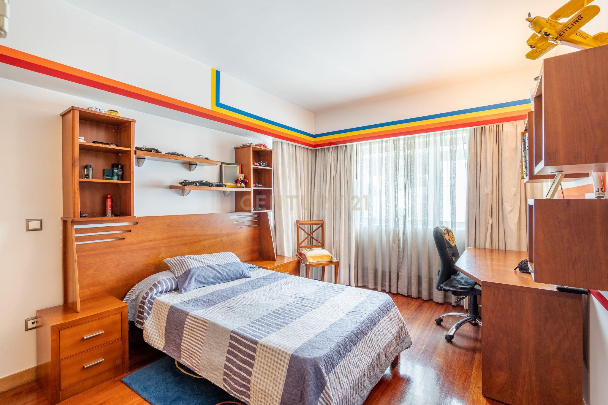 Moradia T4 com piscina - Bom Jesus - Image 26
