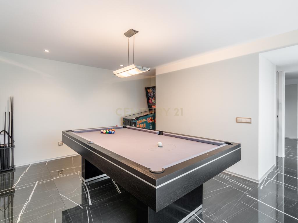 Moradia T4 com piscina - Bom Jesus - Image 46