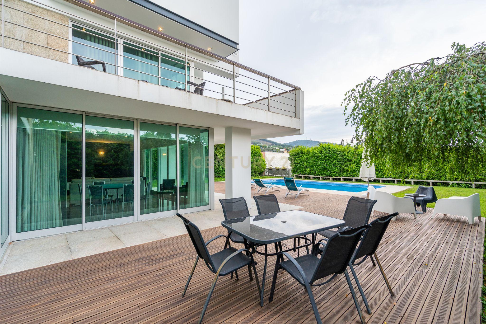 Moradia T4 com piscina - Bom Jesus - Image 49